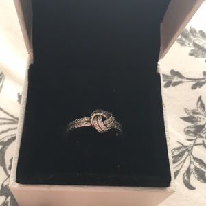 Pandora Sparkling Love Knot Ring sz6